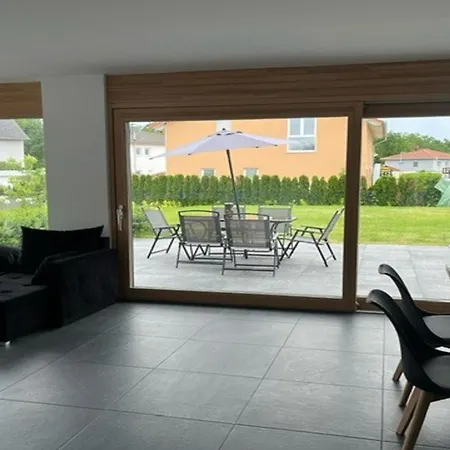 Moderne Sonnenbühl Singen (Hohentwiel)