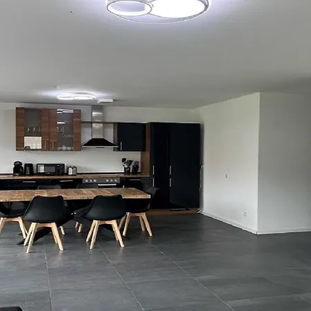 Moderne Sonnenbuehl Apartment *
